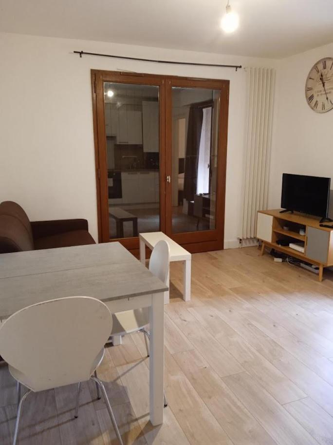 Joli T2 Tres Grande Terrasse, Wifi Et Parking Lägenhet Thonon-les-Bains Exteriör bild